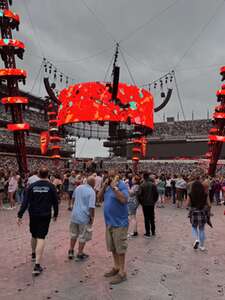 Ed Sheeran: +-=/x Tour