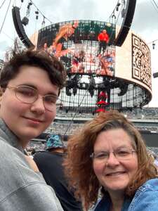 Ed Sheeran: +-=/x Tour