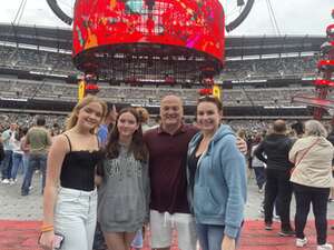 Ed Sheeran: +-=/x Tour