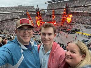 Ed Sheeran: +-=/x Tour