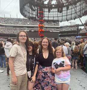 Ed Sheeran: +-=/x Tour