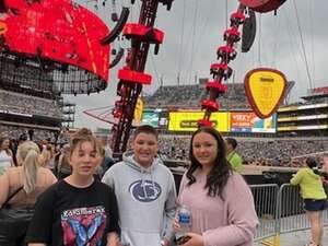 Ed Sheeran: +-=/x Tour