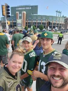 Green Bay Packers - NFL vs New England Patriots