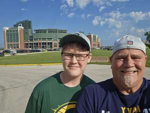 Green Bay Packers - NFL vs New England Patriots