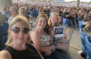 Dierks Bentley: Gravel & Gold Tour