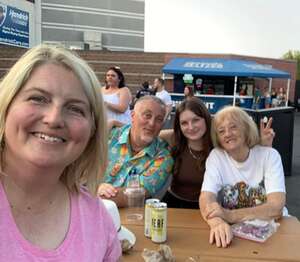 Dierks Bentley: Gravel & Gold Tour