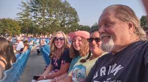 Dierks Bentley: Gravel & Gold Tour