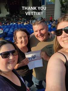 Dierks Bentley: Gravel & Gold Tour