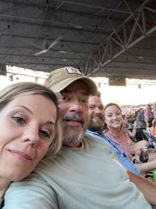 Dierks Bentley: Gravel & Gold Tour