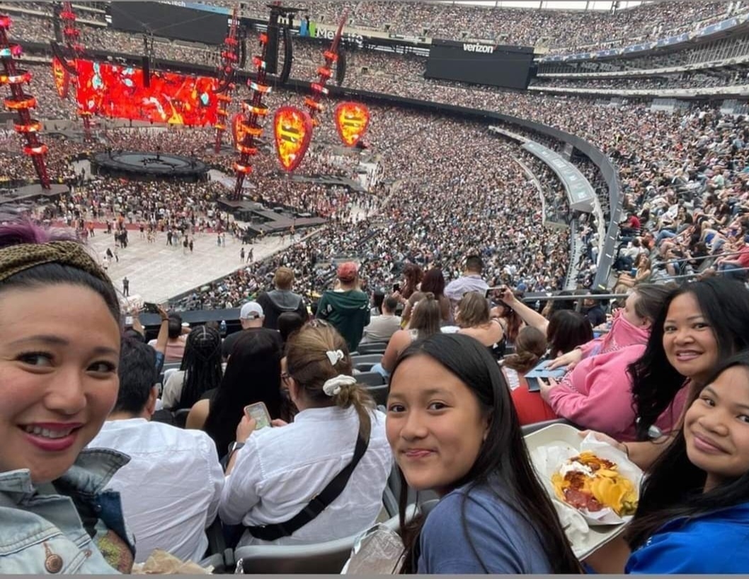 Ed Sheeran: +-=/x Tour