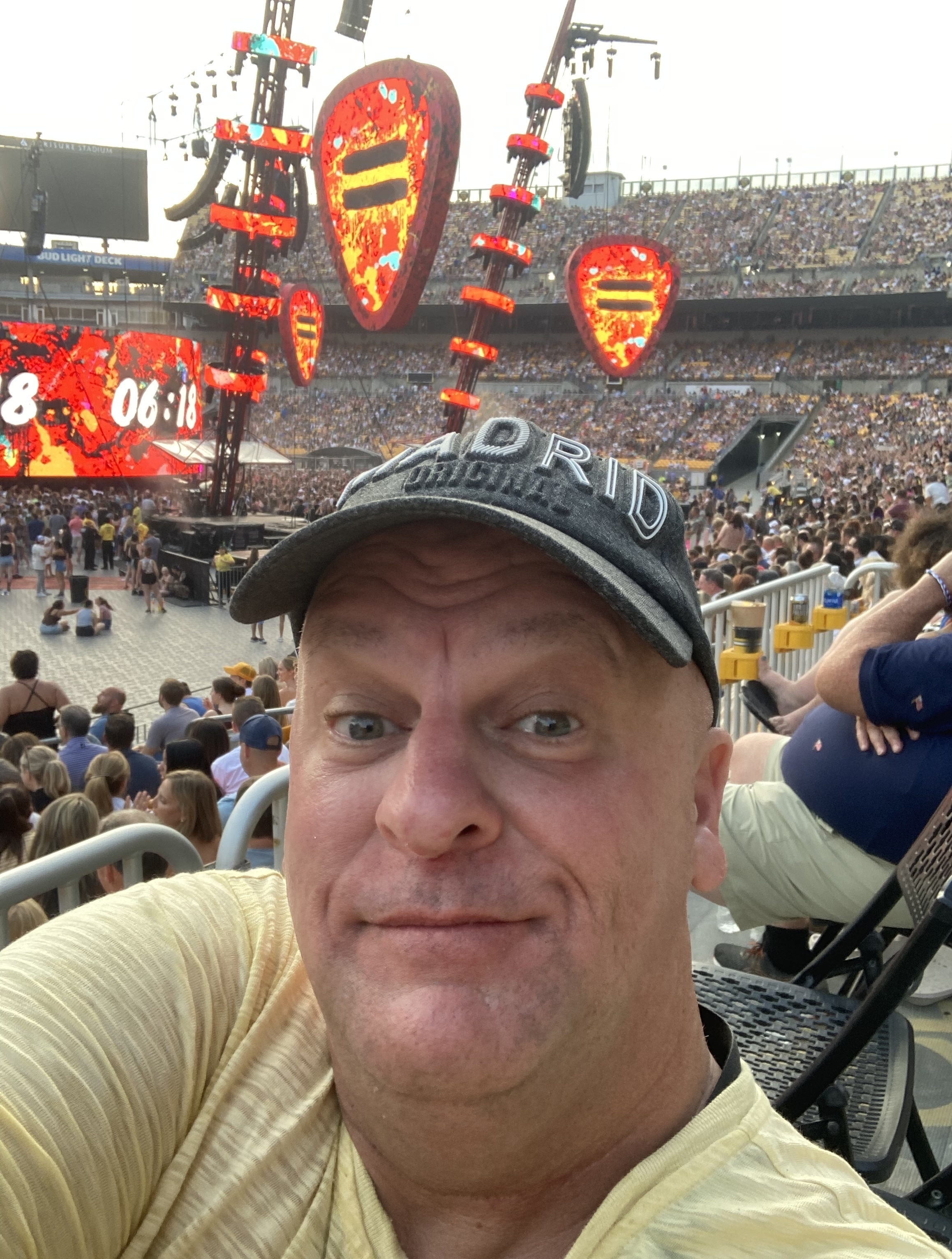 Ed Sheeran: +-=/x Tour