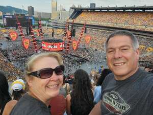 Ed Sheeran: +-=/x Tour