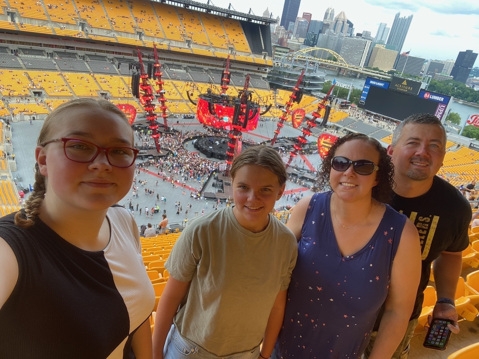 Ed Sheeran: +-=/x Tour