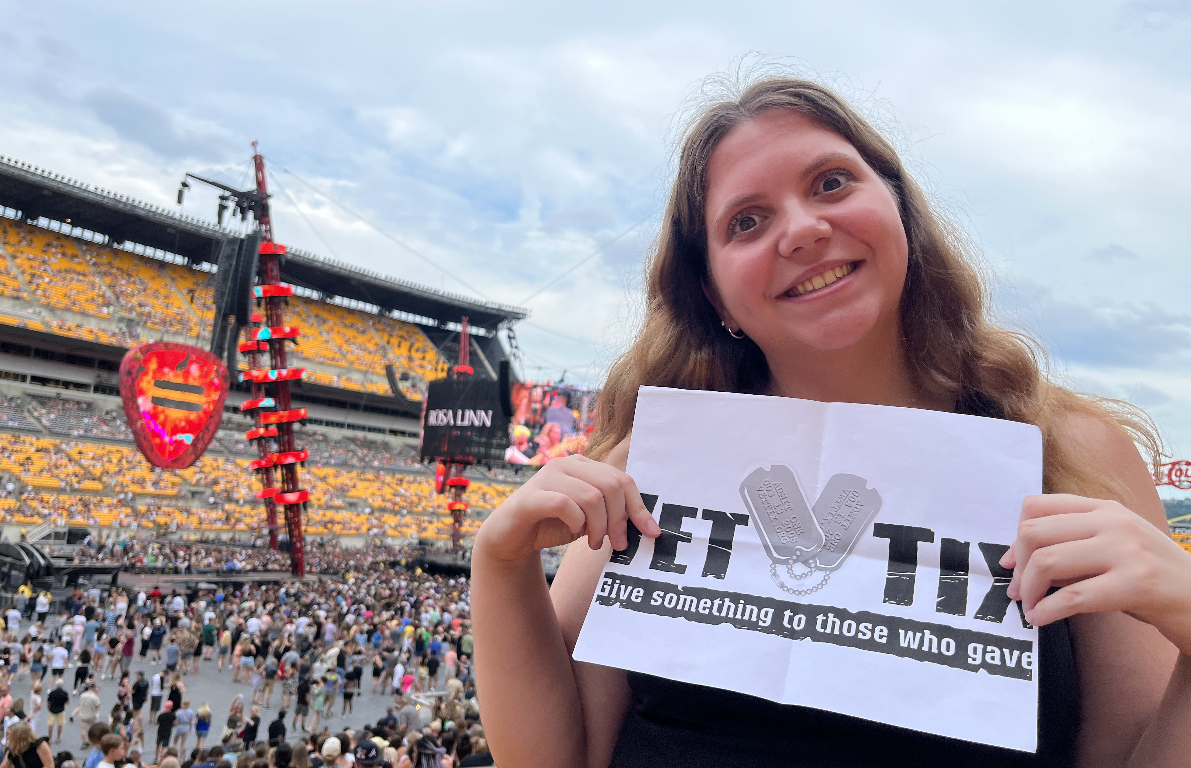 Ed Sheeran: +-=/x Tour
