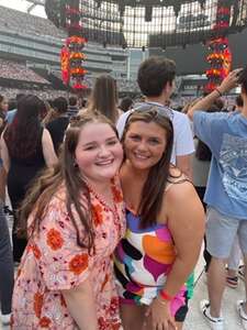 Ed Sheeran: +-=/x Tour