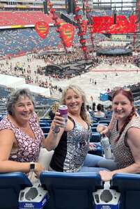 Ed Sheeran: +-=/x Tour