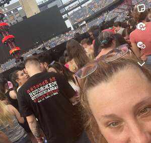 Ed Sheeran: +-=/x Tour