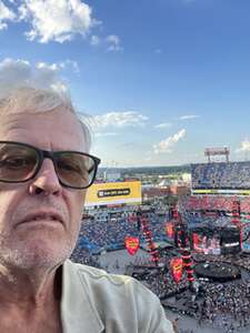 Ed Sheeran: +-=/x Tour