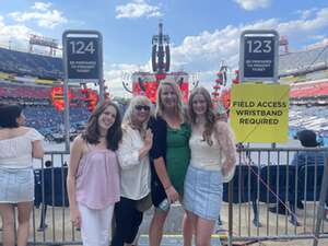 Ed Sheeran: +-=/x Tour