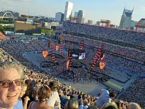 Ed Sheeran: +-=/x Tour