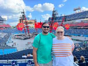 Ed Sheeran: +-=/x Tour