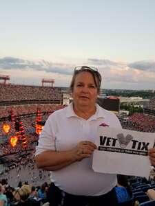 Ed Sheeran: +-=/x Tour