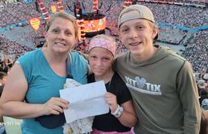 Ed Sheeran: +-=/x Tour