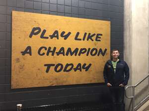 Notre Dame Fighting Irish - NCAA Football vs Pittsburgh Panthers