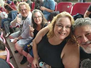 The Smashing Pumpkins: the World is a Vampire Tour