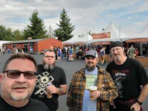 The Smashing Pumpkins: the World is a Vampire Tour