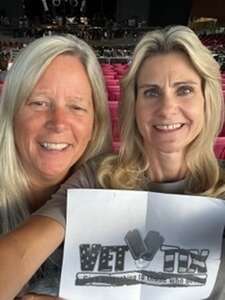 The Smashing Pumpkins: the World is a Vampire Tour