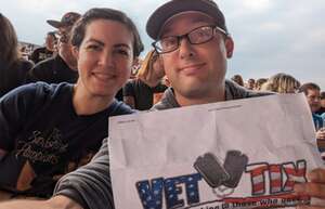 The Smashing Pumpkins: the World is a Vampire Tour