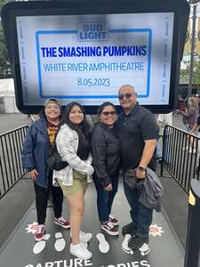 The Smashing Pumpkins: the World is a Vampire Tour