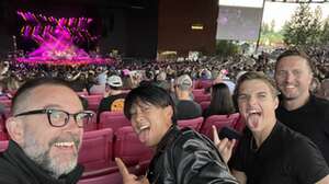 The Smashing Pumpkins: the World is a Vampire Tour