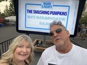 The Smashing Pumpkins: the World is a Vampire Tour