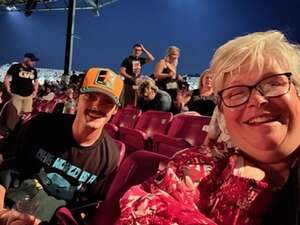 The Smashing Pumpkins: the World is a Vampire Tour