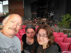 The Smashing Pumpkins: the World is a Vampire Tour