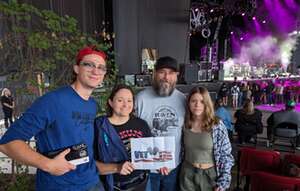 The Smashing Pumpkins: the World is a Vampire Tour