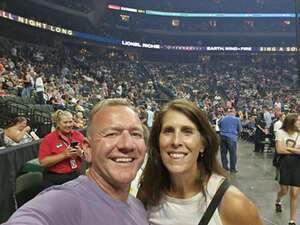 Lionel Richie and Earth, Wind & Fire - Sing a Song All Night Long