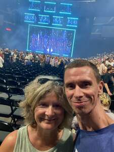 Lionel Richie and Earth, Wind & Fire - Sing a Song All Night Long