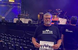 Lionel Richie and Earth, Wind & Fire - Sing a Song All Night Long