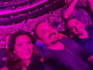 Lionel Richie and Earth, Wind & Fire - Sing a Song All Night Long