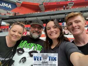 Def Leppard & Motley Crue: the World Tour