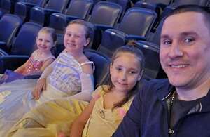 Disney on Ice Presents Find Your Hero