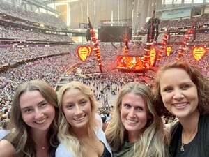 Ed Sheeran: +-=? X Tour