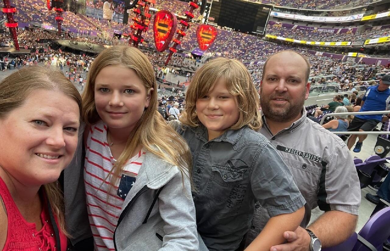 Ed Sheeran: +-=? X Tour