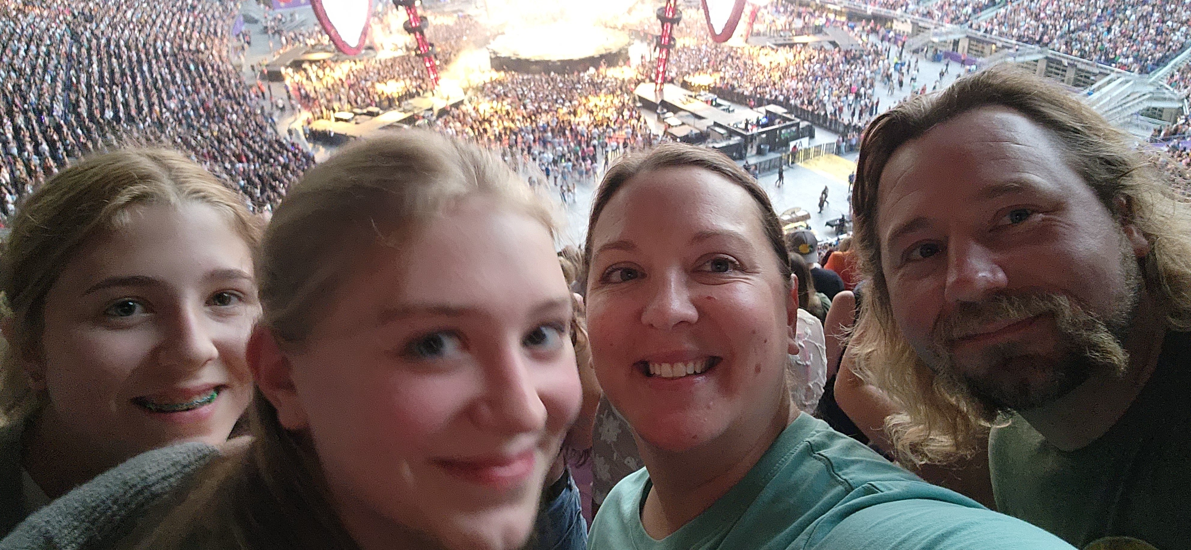 Ed Sheeran: +-=? X Tour