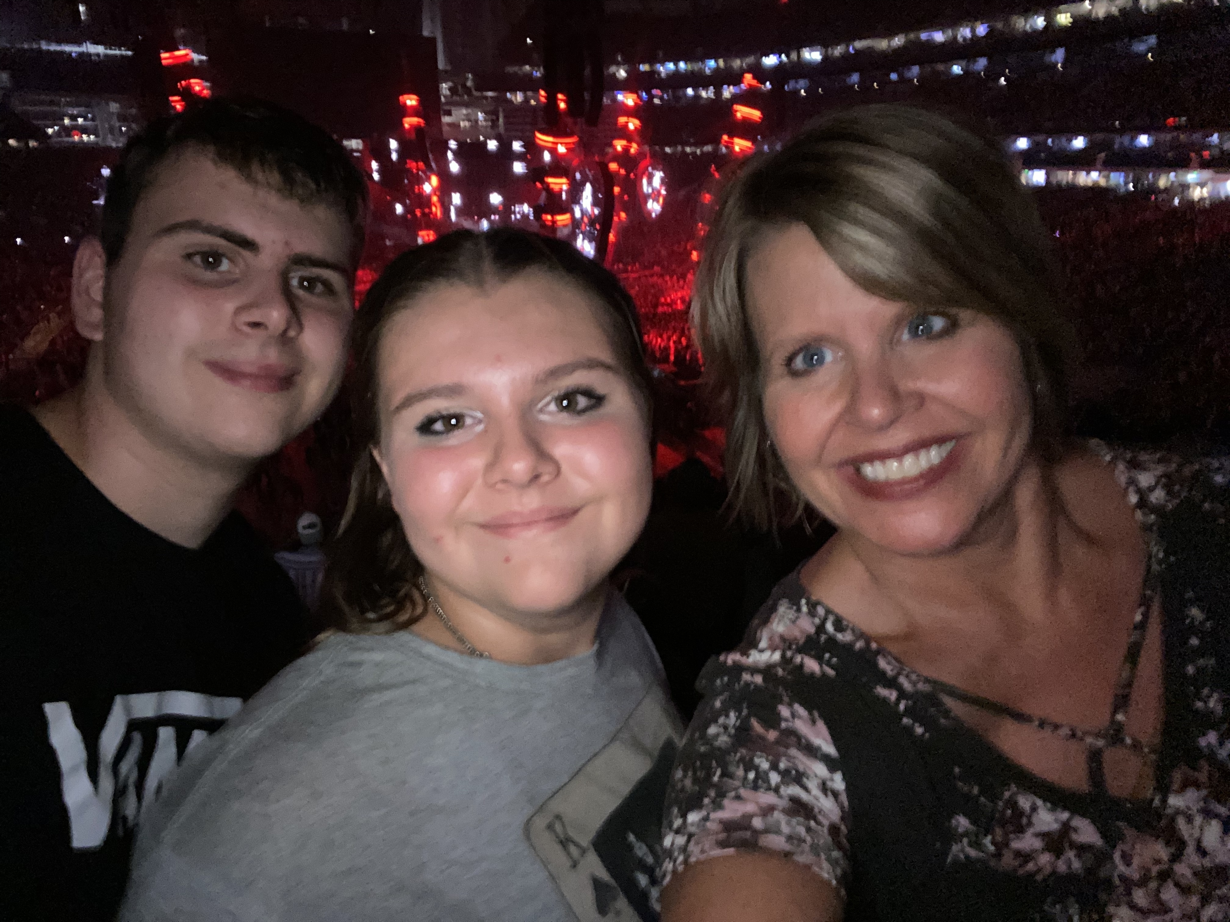 Ed Sheeran: +-=? X Tour