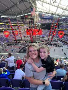 Ed Sheeran: +-=? X Tour