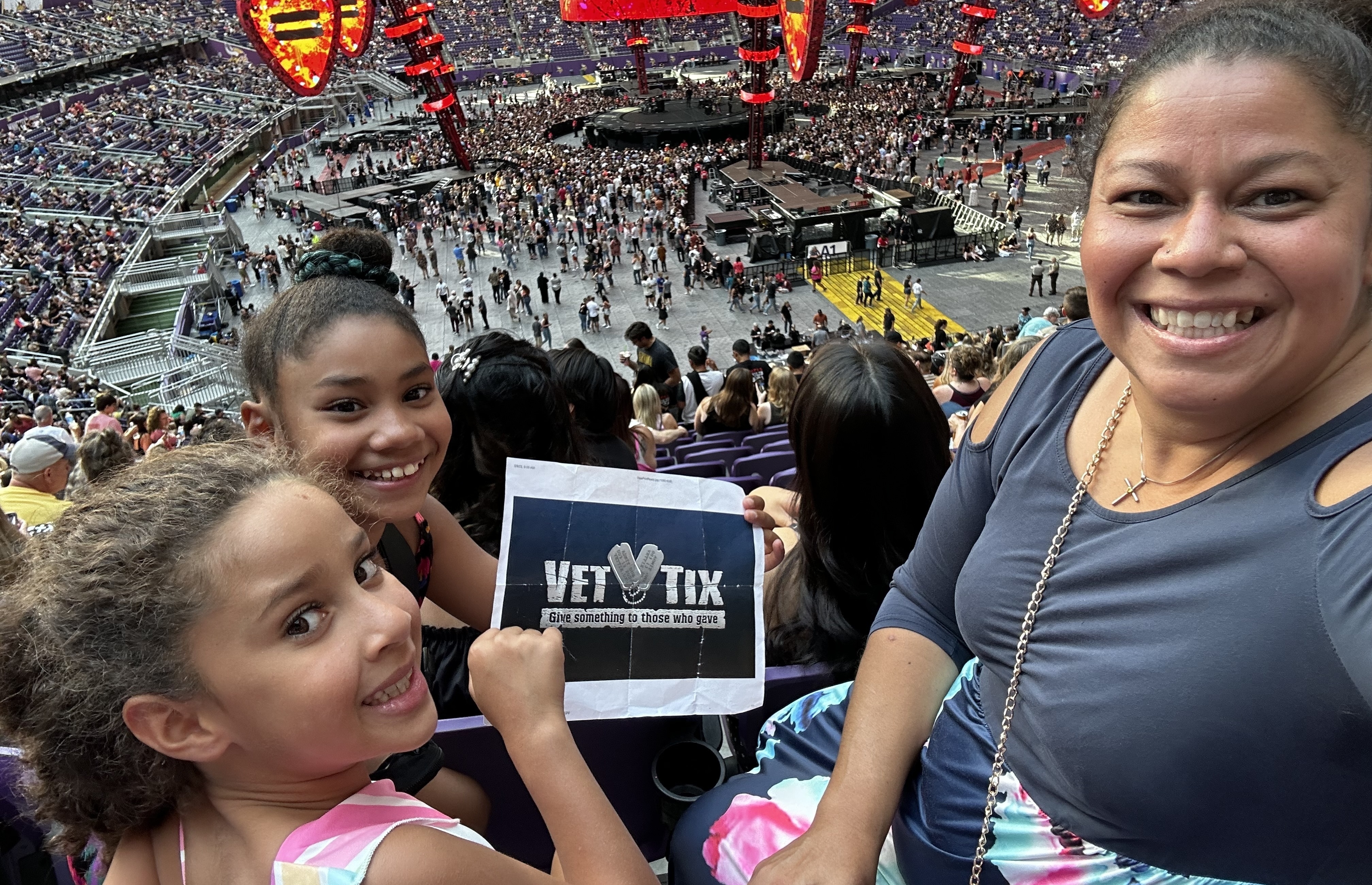 Ed Sheeran: +-=? X Tour